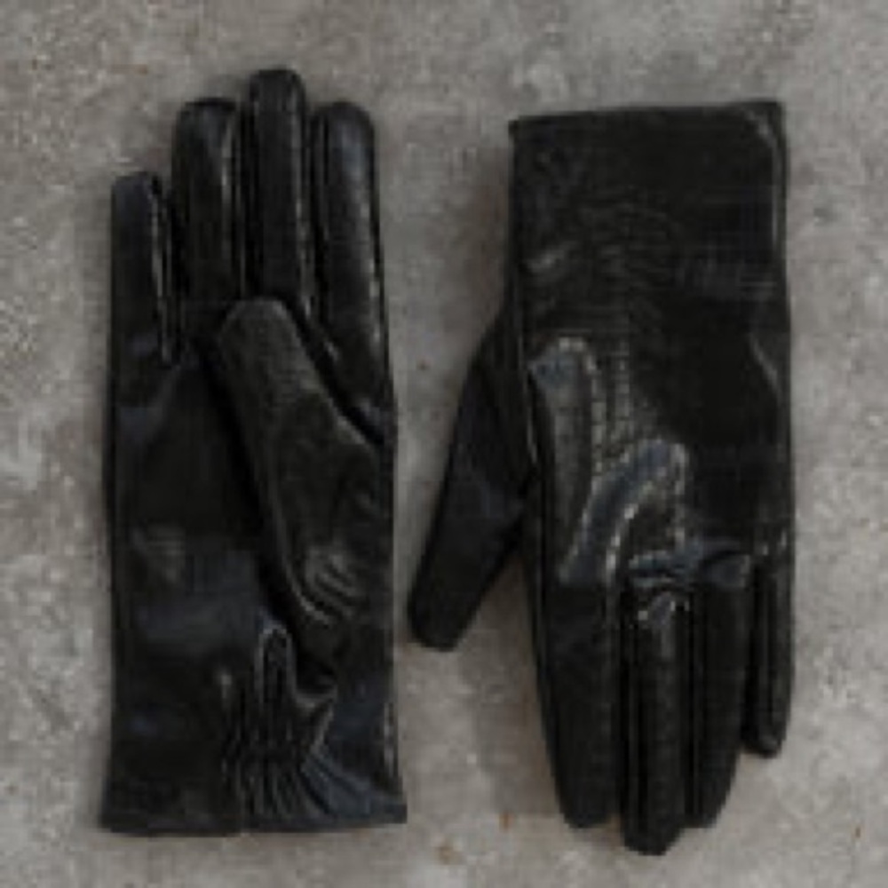 Crocodile Gloves - Picture 4 of 4
